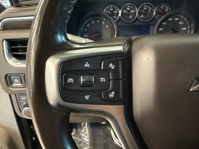 Used 2021 Chevrolet Suburban Z71 w/ Z71 Signature Package AWD/4WD image 14