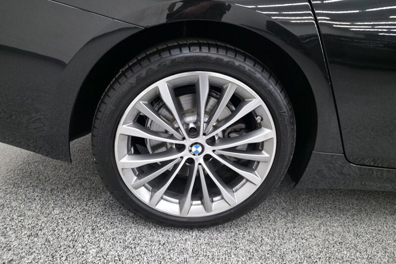 Used 2023 BMW 530i w/ Convenience Package RWD image 43