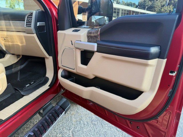 Used 2017 Ford F250 Lariat w/ Chrome Package AWD/4WD image 35