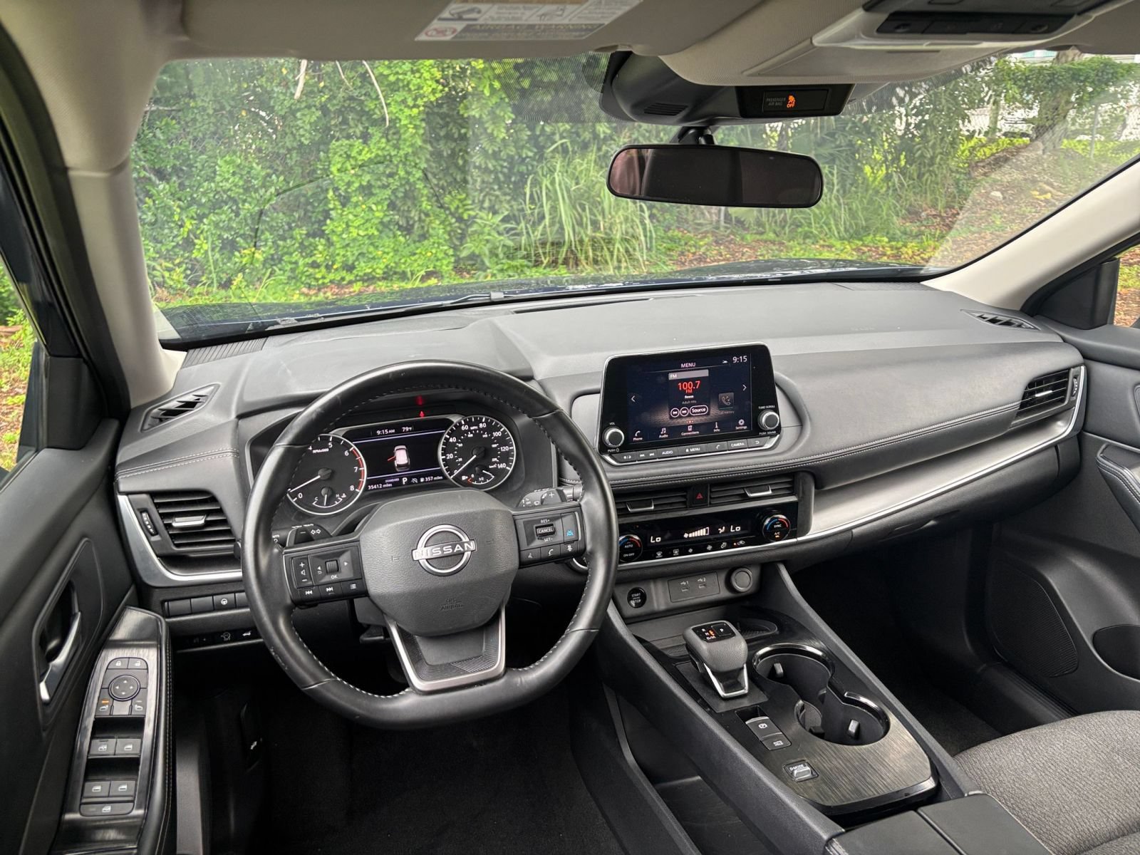 Used 2025 Nissan Rogue SV FWD image 33