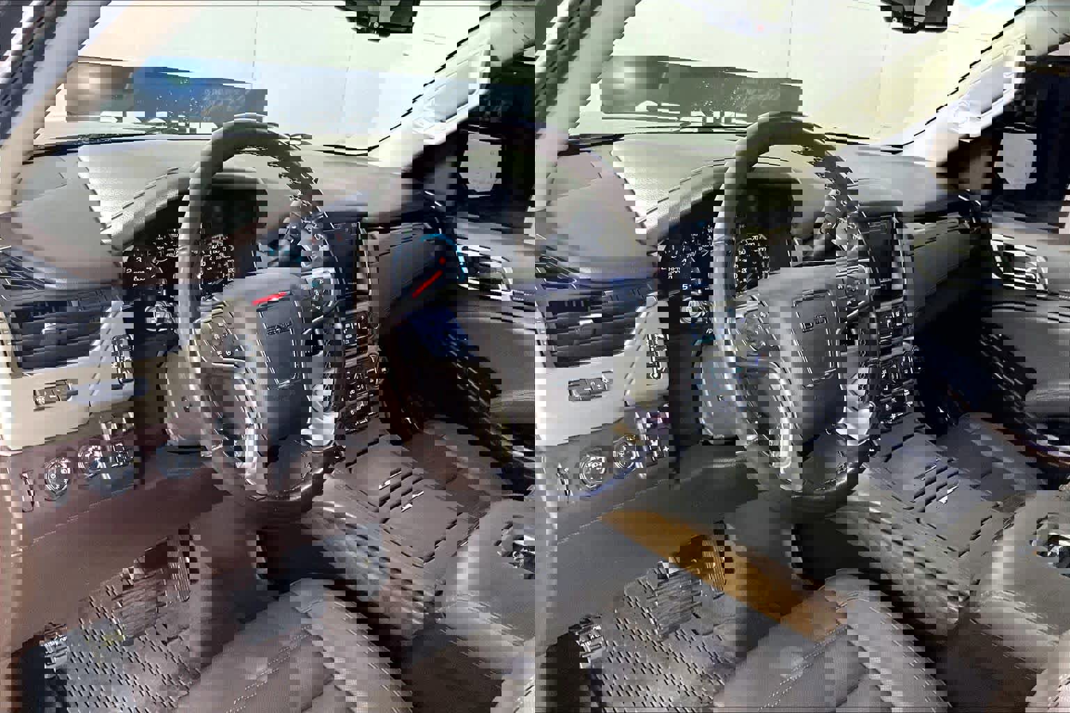 Used 2019 GMC Yukon XL Denali w/ Denali Ultimate Package AWD/4WD image 16