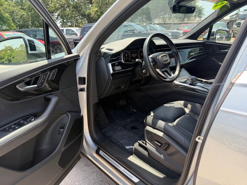 Used 2025 Audi Q7 3.0T Premium Plus AWD/4WD image 15