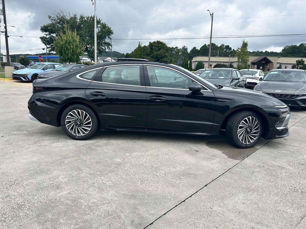 New 2026 Hyundai Sonata Limited FWD image 27