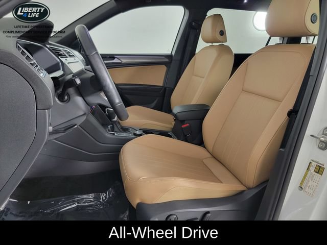Used 2023 Volkswagen Tiguan SE R-Line AWD/4WD image 13