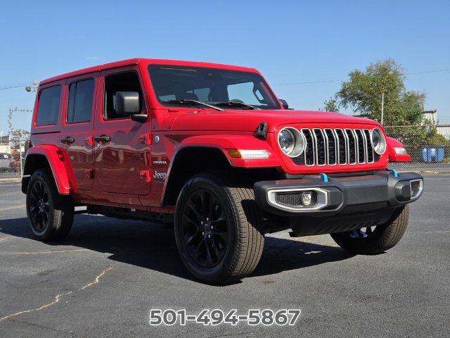 Used 2024 Jeep Wrangler Unlimited Sahara AWD/4WD image 7