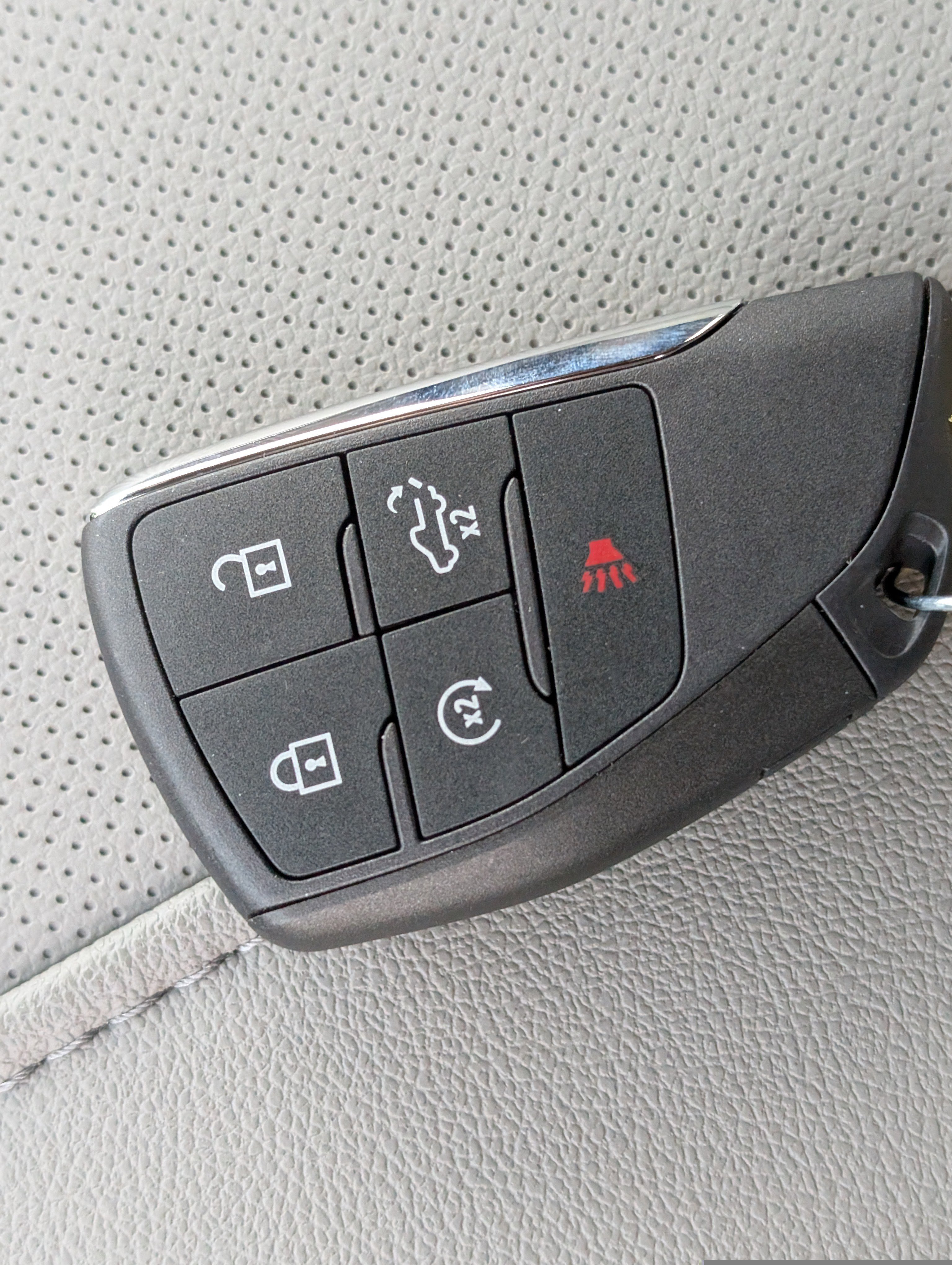 New 2025 GMC Sierra 2500 SLT w/ SLT Convenience Package image 31