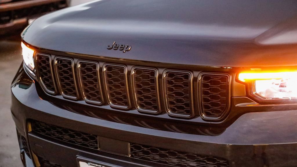 New 2025 Jeep Grand Cherokee L Altitude image 6