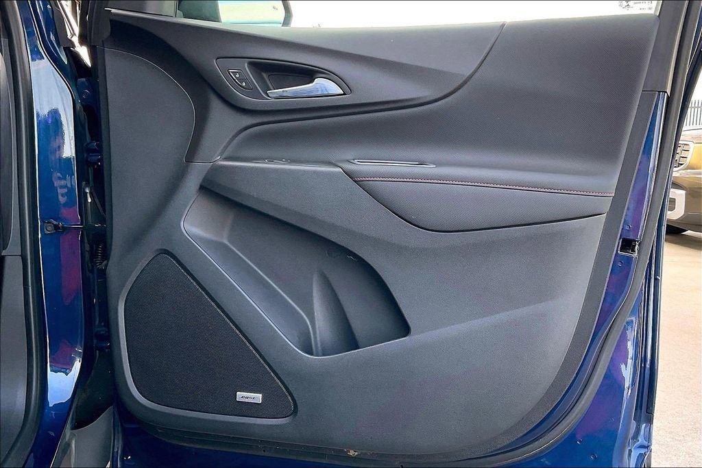 Used 2022 Chevrolet Equinox RS w/ RS Leather Package FWD image 24