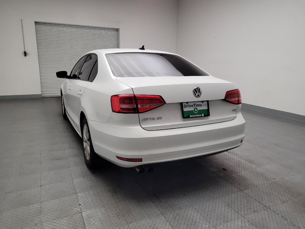 Used 2015 Volkswagen Jetta SE FWD image 6
