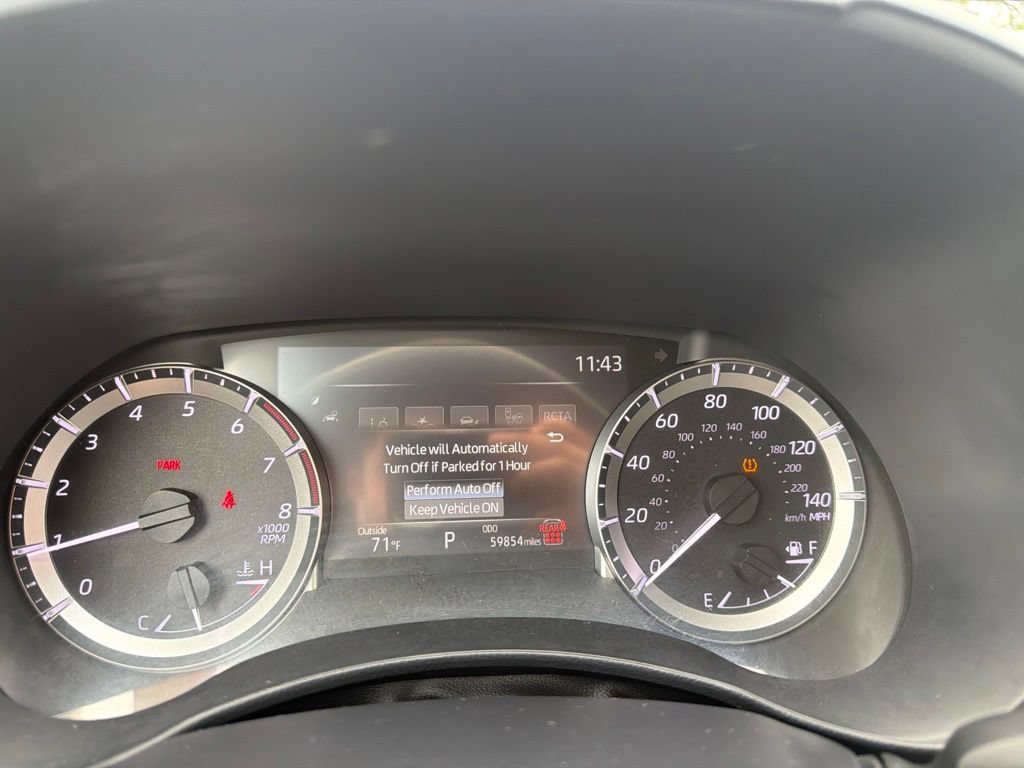 Used 2024 Toyota Highlander LE AWD/4WD image 26