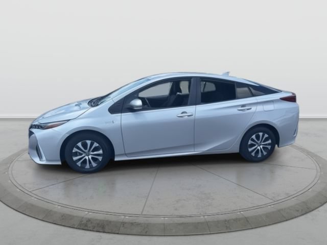 Used 2022 Toyota Prius Prime LE FWD image 3