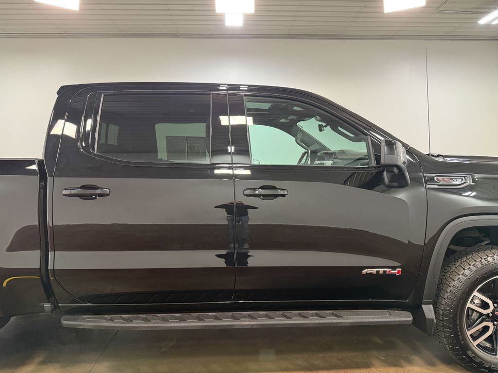 Used 2024 GMC Sierra 1500 AT4 w/ Technology Package image 33
