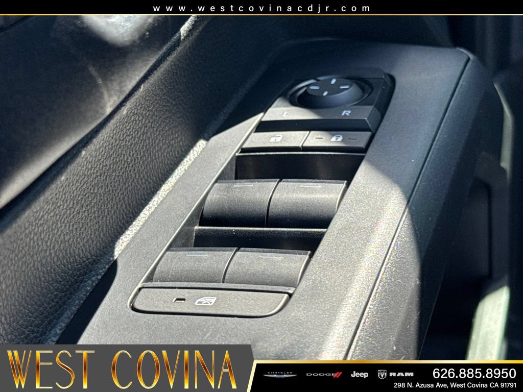 Used 2024 Toyota Tacoma SR5 RWD image 21