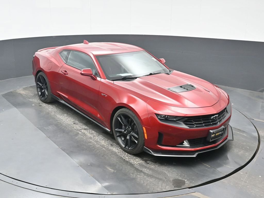 Used 2021 Chevrolet Camaro LT RWD image 31
