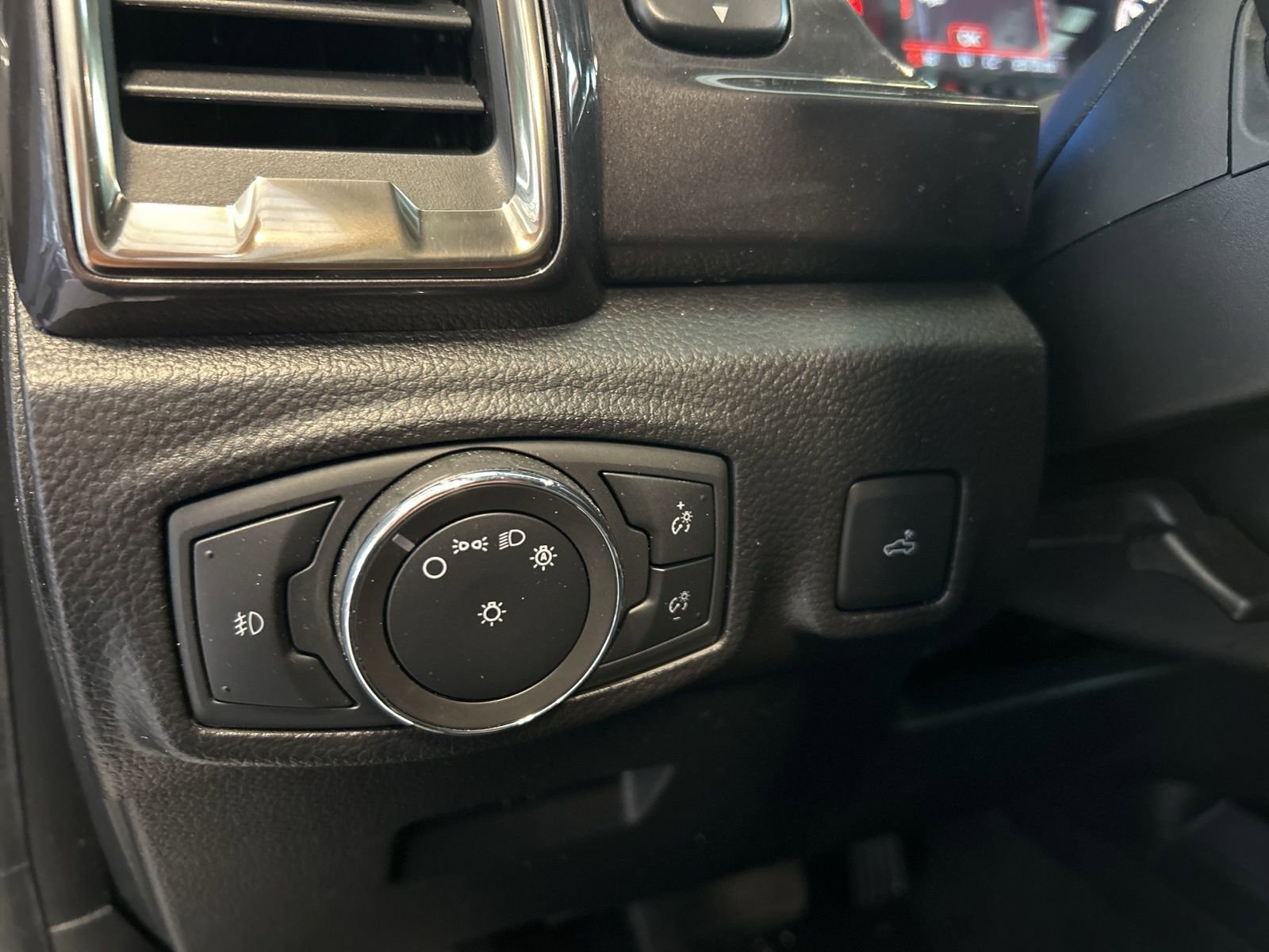 Used 2023 Ford Ranger Lariat image 17