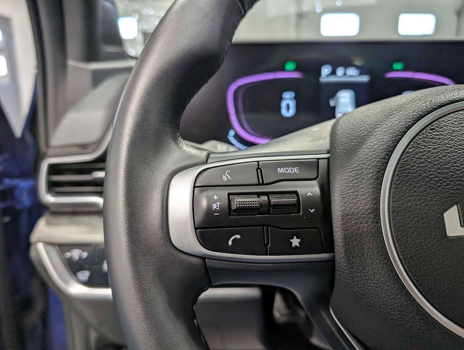 Used 2025 Kia Sportage X-Line w/ Premium Package image 35