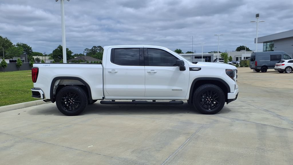 Used 2026 GMC Sierra 1500 Elevation w/ Elevation Select Package AWD/4WD image 8