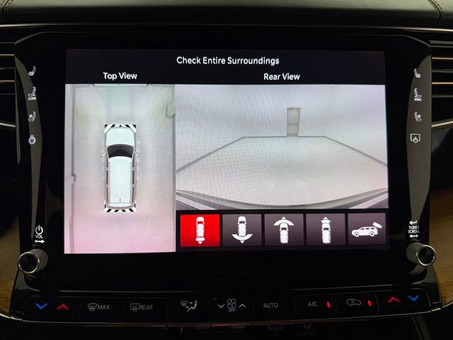 Used 2022 Jeep Grand Wagoneer Series III w/ Rear Seat Video Group 1 AWD/4WD image 17