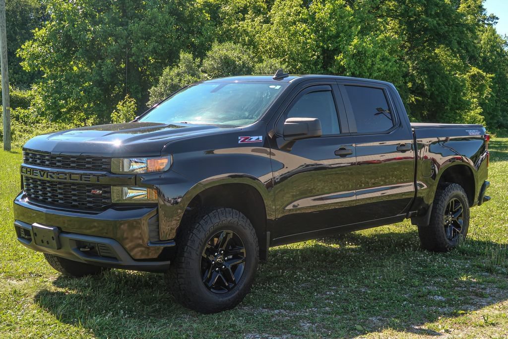 Used 2021 Chevrolet Silverado 1500 Custom Trail Boss w/ Midnight Edition AWD/4WD image 1