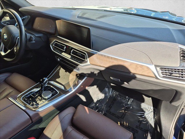 Certified 2022 BMW X5 xDrive45e w/ Luxury Seating Package AWD/4WD image 23