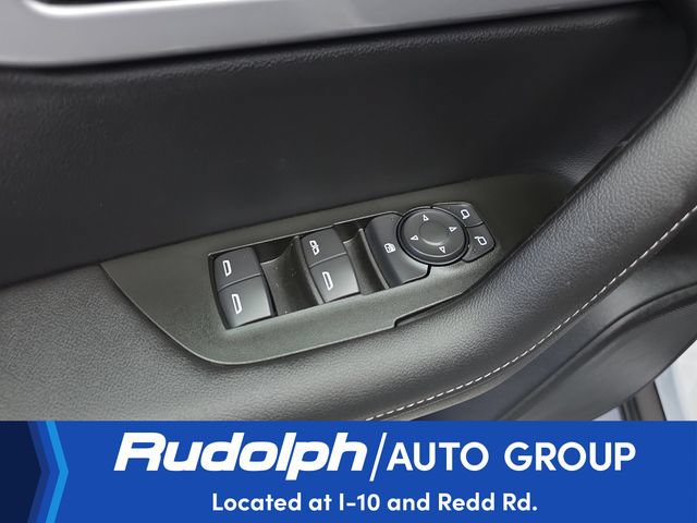Used 2025 Chevrolet Blazer LT FWD image 12
