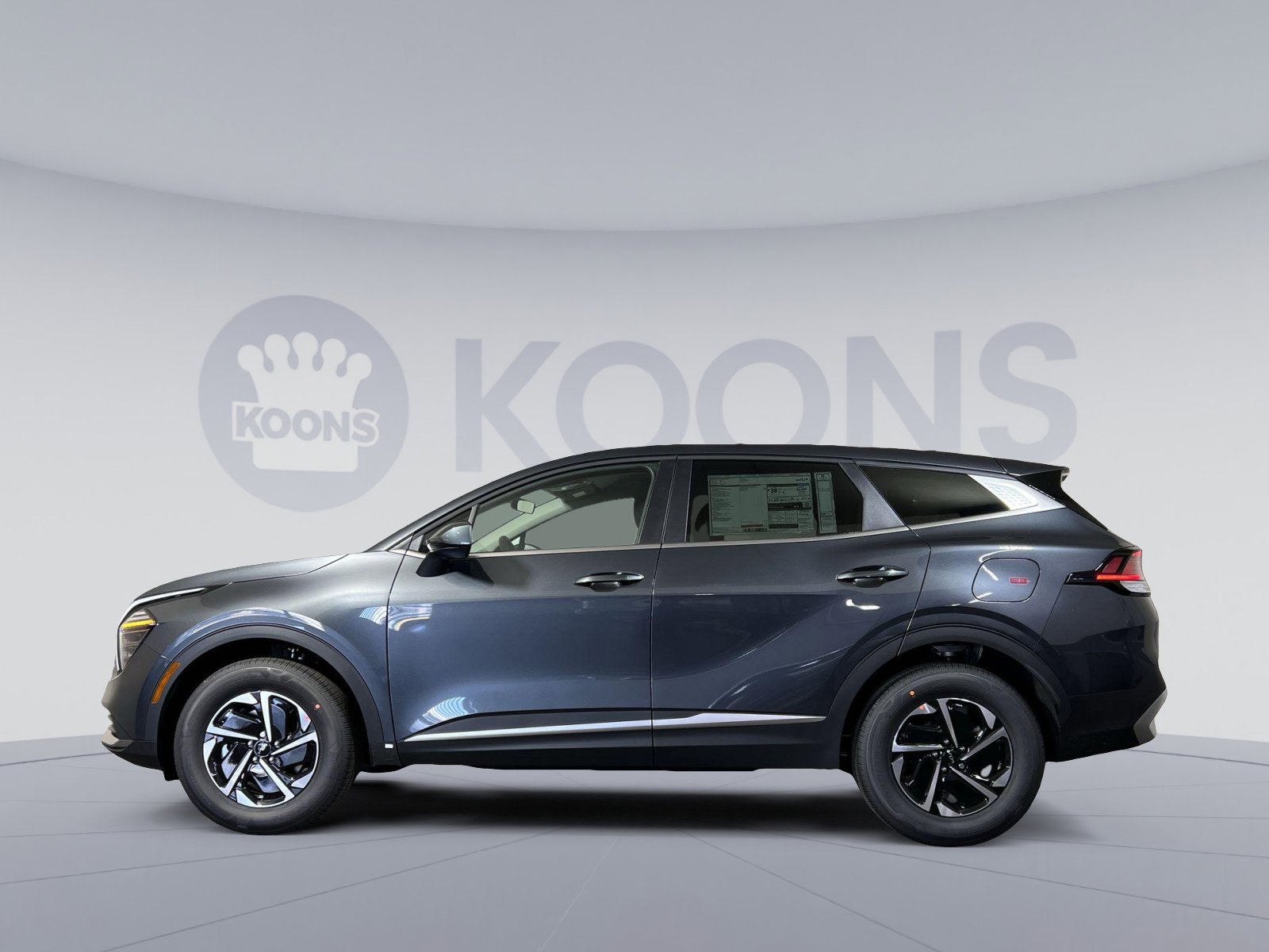 New 2025 Kia Sportage LX image 2