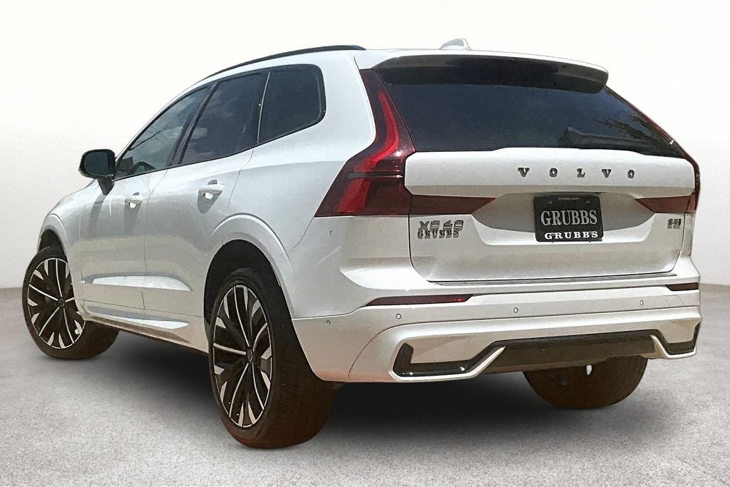 Certified 2026 Volvo XC60 B5 Ultra AWD/4WD image 16