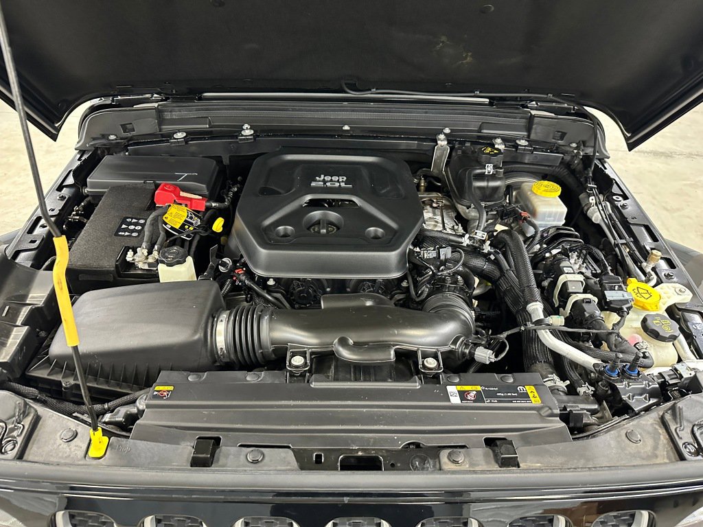 Used 2022 Jeep Wrangler Unlimited Sahara image 35