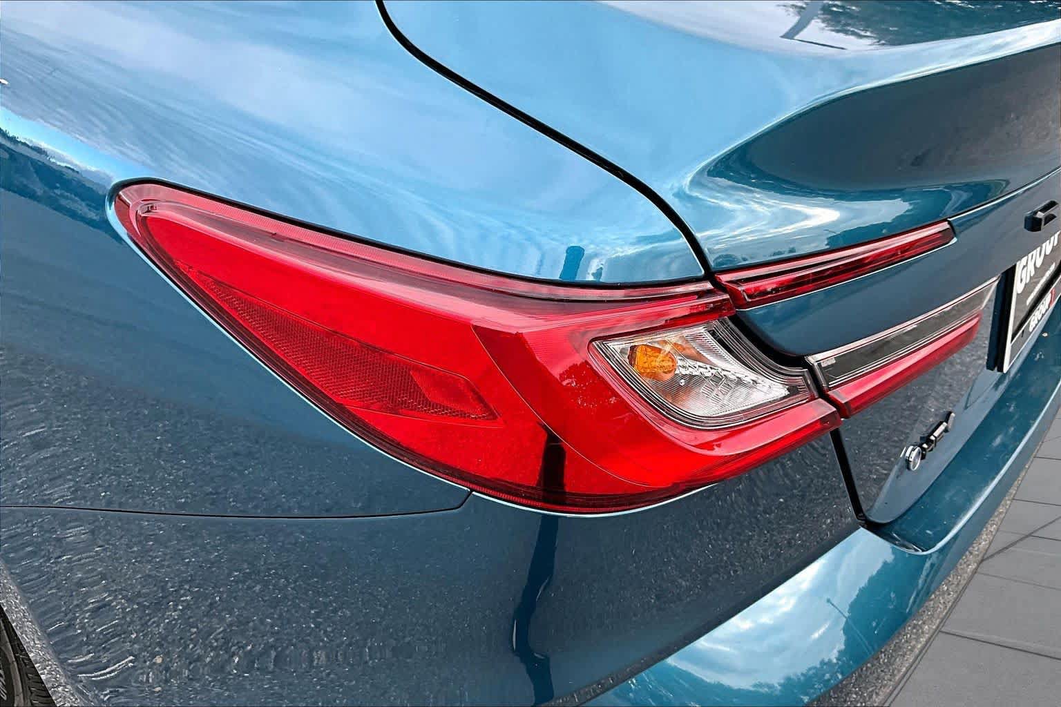 Used 2025 Toyota Camry LE FWD image 28