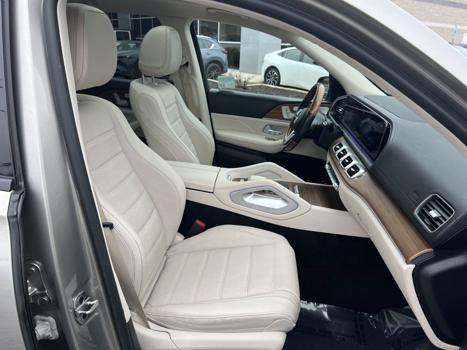 Used 2022 Mercedes-Benz GLS 450 4MATIC image 27