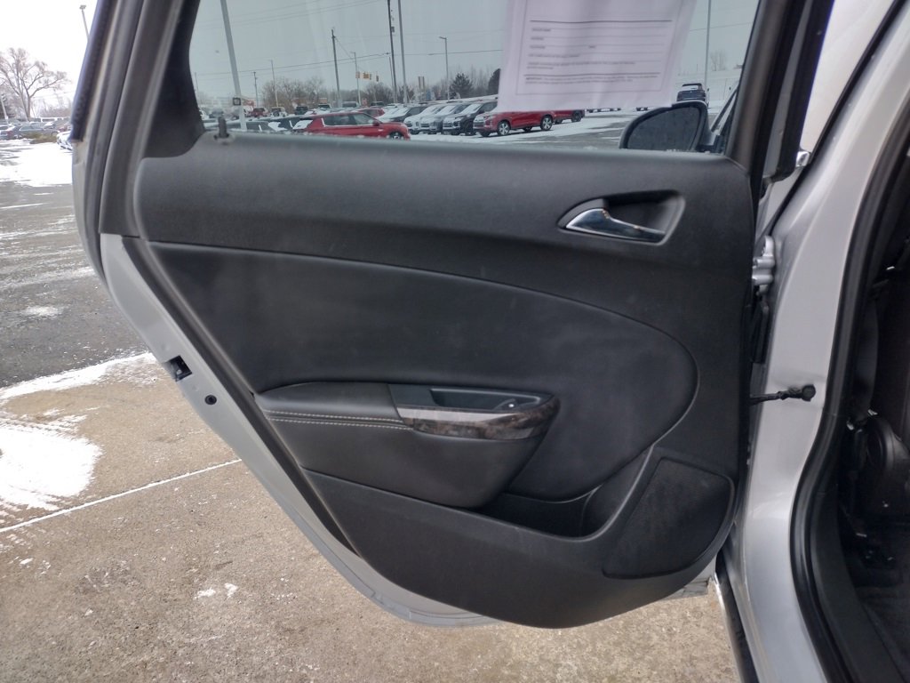 Used 2016 Buick Verano Leather image 11