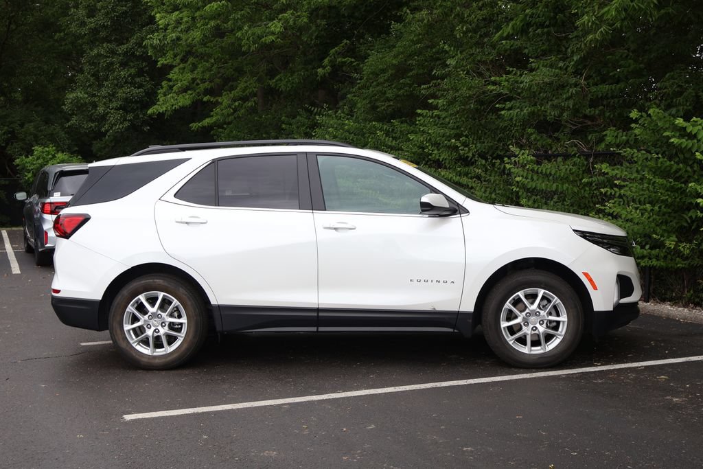 Used 2023 Chevrolet Equinox LT AWD/4WD image 11