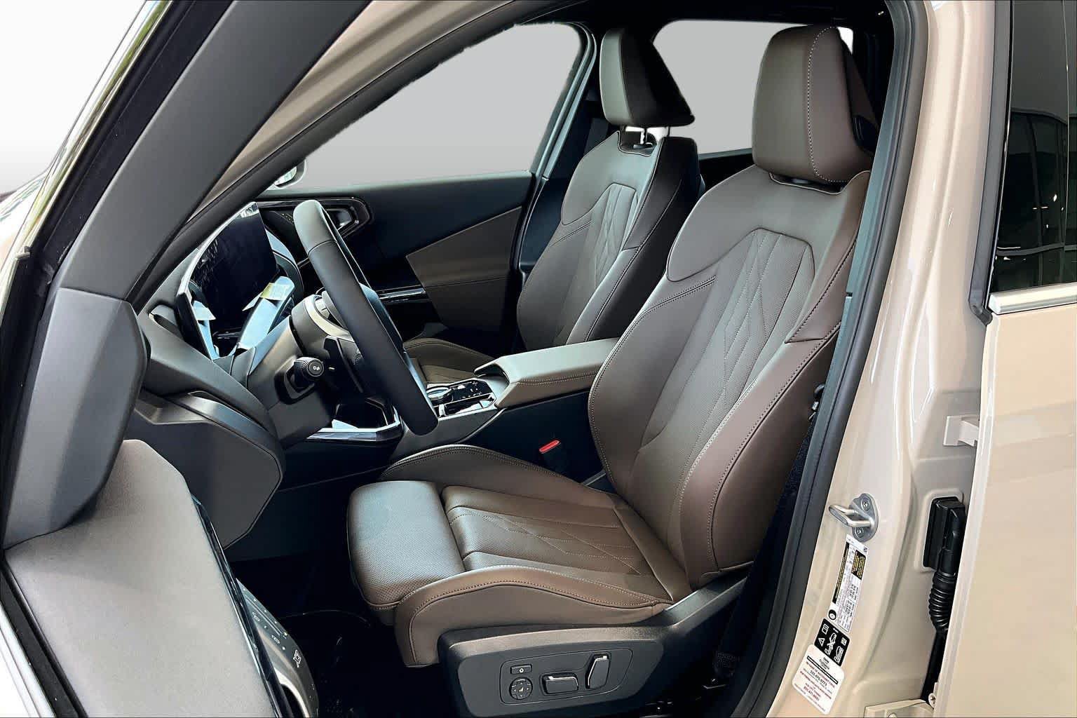 New 2026 BMW X3 xDrive30i w/ Premium Package AWD/4WD image 9