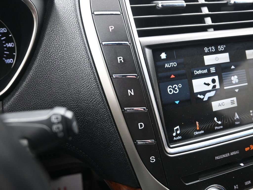 Used 2018 Lincoln MKX Reserve image 24