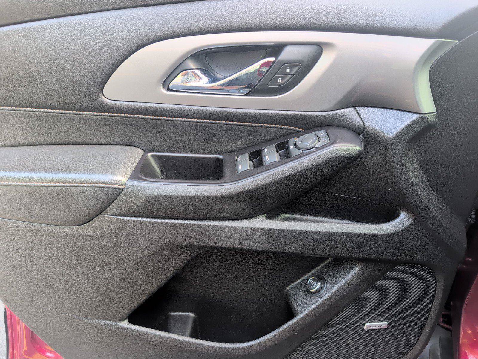 Used 2019 Chevrolet Traverse RS FWD image 18