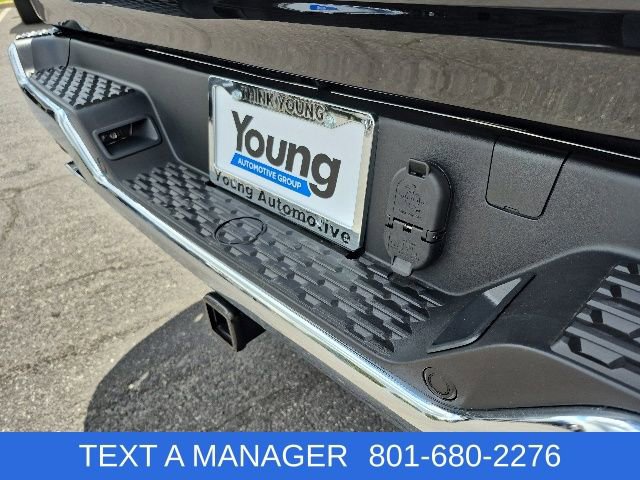 New 2026 RAM 1500 Laramie AWD/4WD image 9