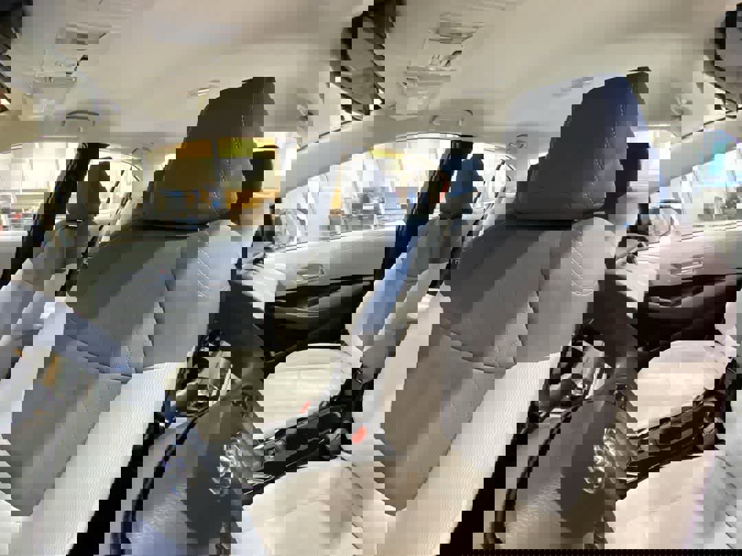 Used 2020 Toyota Corolla LE image 14