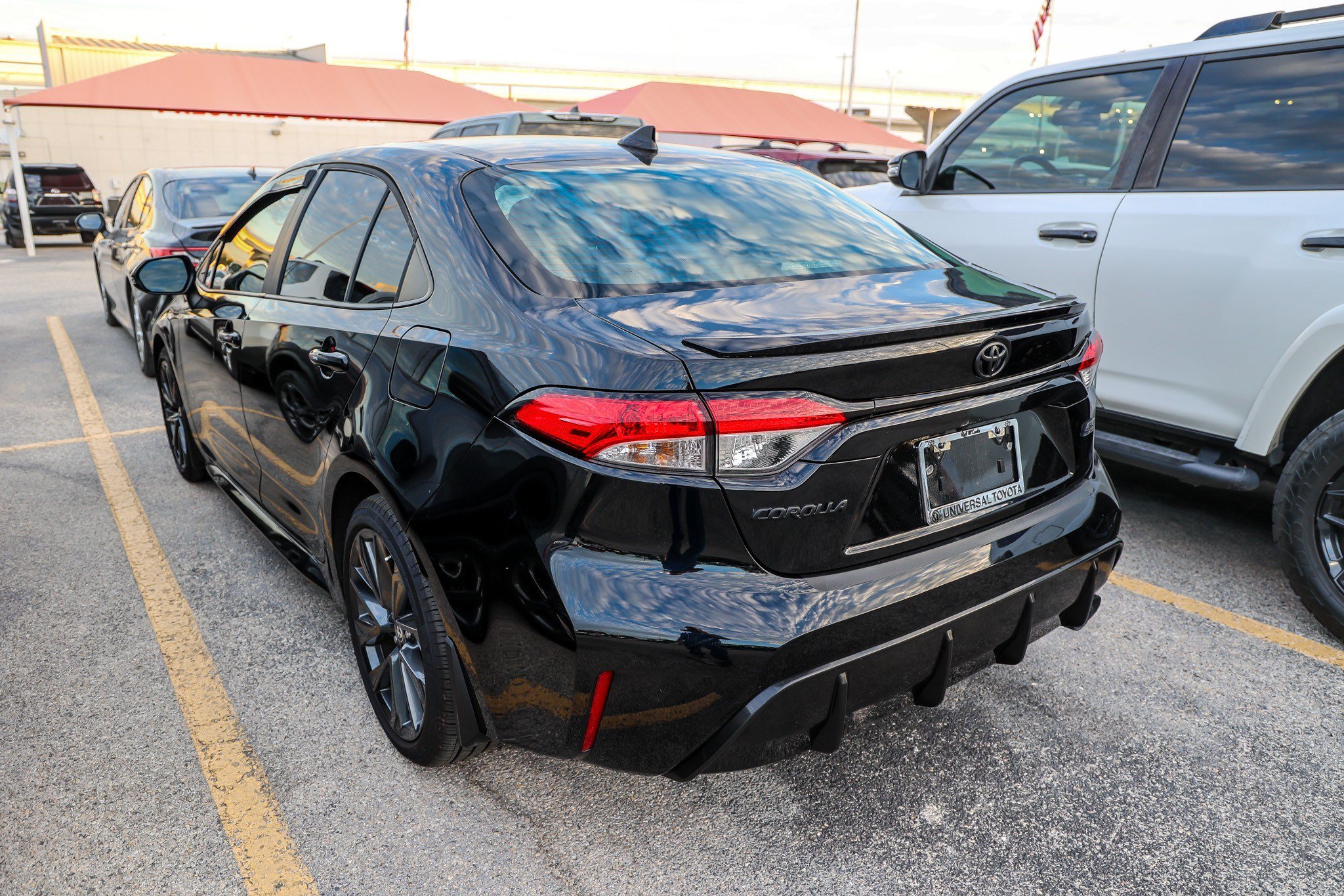 Used 2026 Toyota Corolla SE FWD image 9