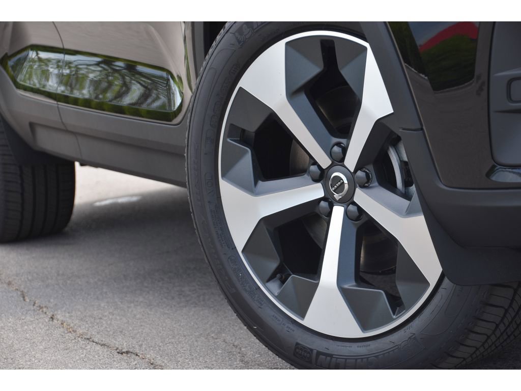 New 2026 Volvo XC40 B5 Core w/ Protection Package Premier AWD/4WD image 10