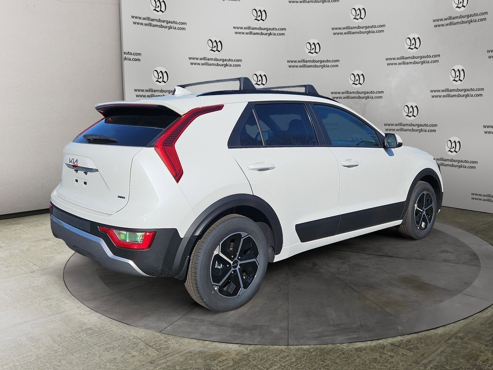 Used 2026 Kia Niro LX image 5