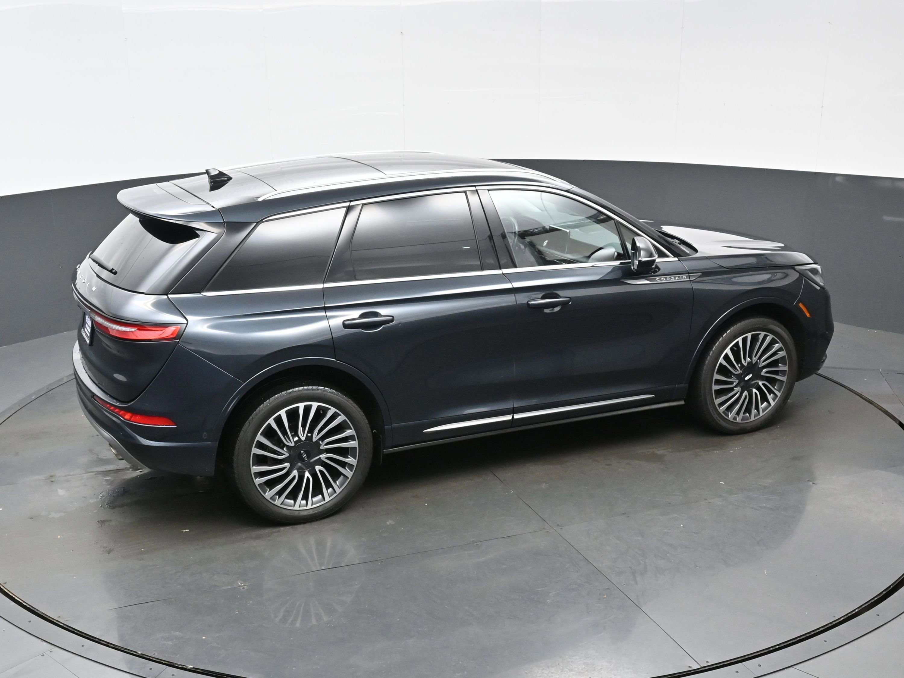 Used 2022 Lincoln Corsair Reserve w/ Equipment Group 201A image 39