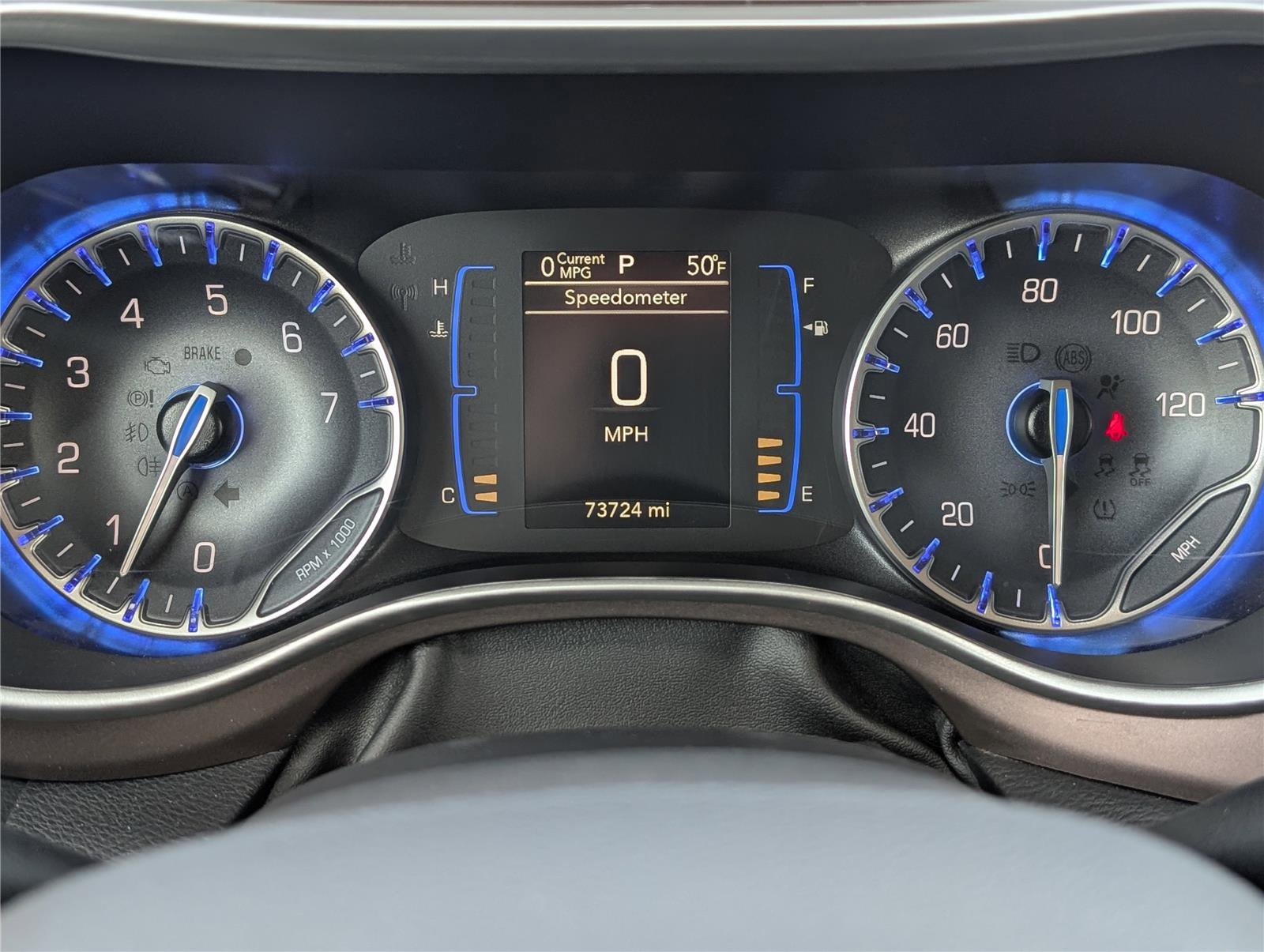 Used 2023 Chrysler Voyager LX image 35