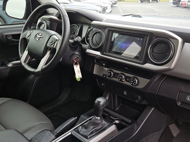 Used 2017 Toyota Tacoma SR5 w/ Tow Package RWD image 25