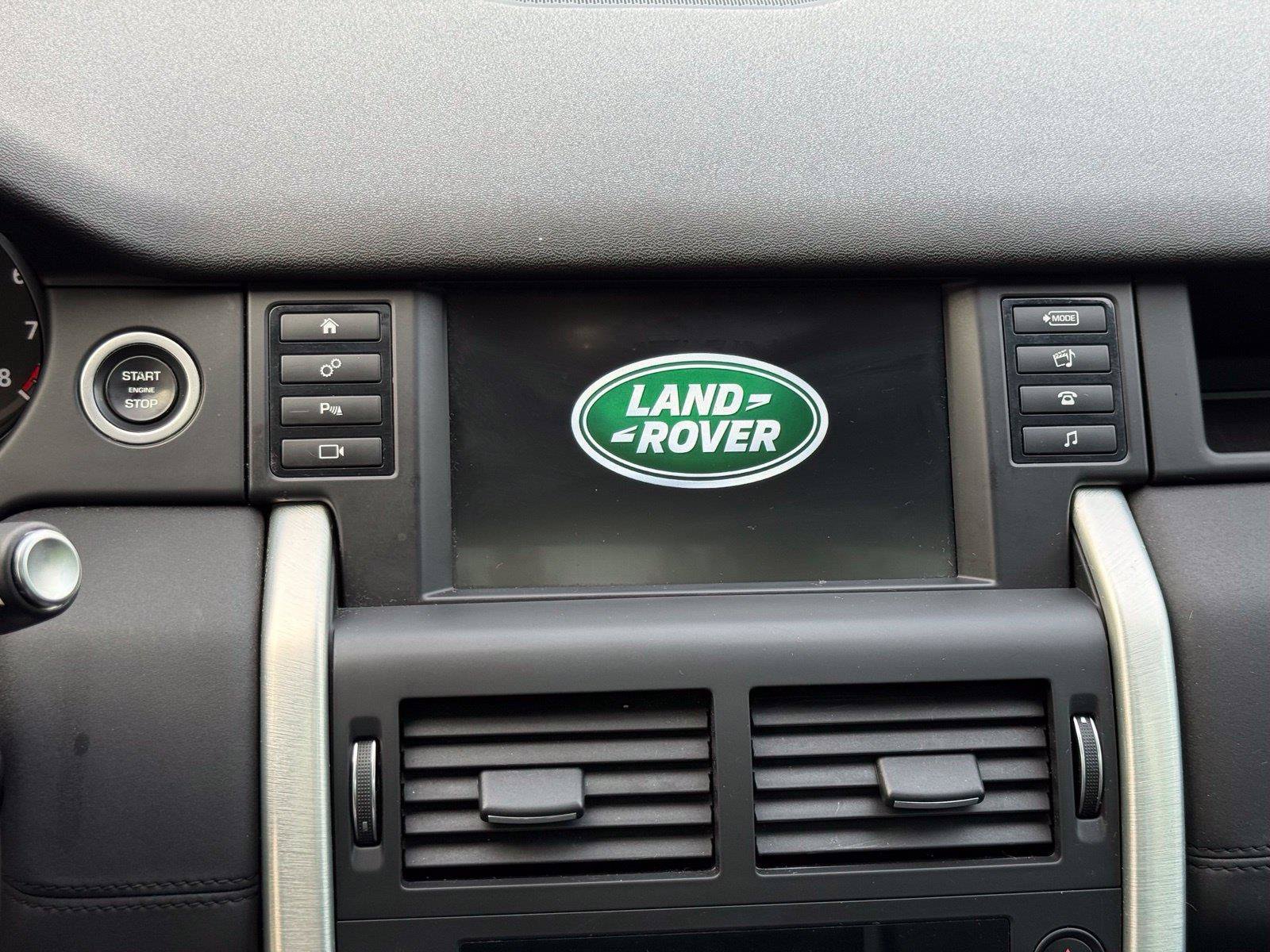 Used 2017 Land Rover Discovery Sport HSE AWD/4WD image 46