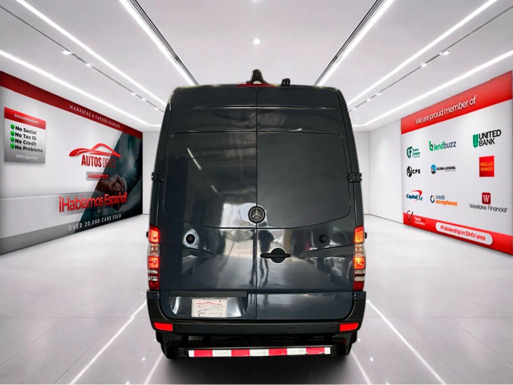 Used 2018 Mercedes-Benz Sprinter 2500 image 6