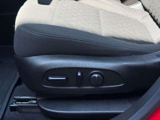 Used 2021 Chevrolet Blazer LT image 16