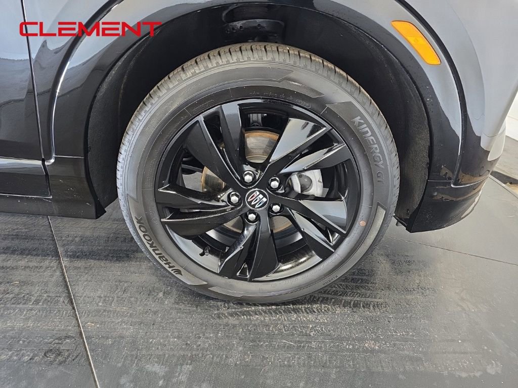 Used 2024 Buick Encore GX Sport Touring w/ Comfort Package image 36