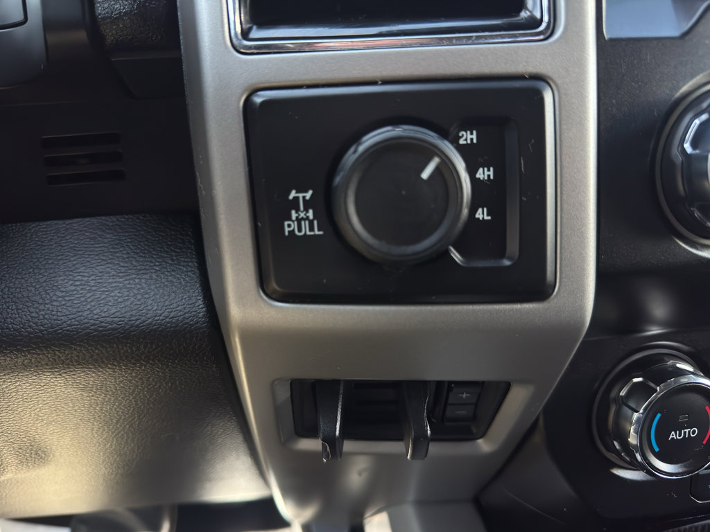 Used 2021 Ford F250 Lariat w/ Chrome Package image 18