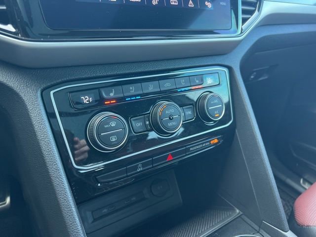 Used 2021 Volkswagen Atlas Cross Sport SEL Premium image 20