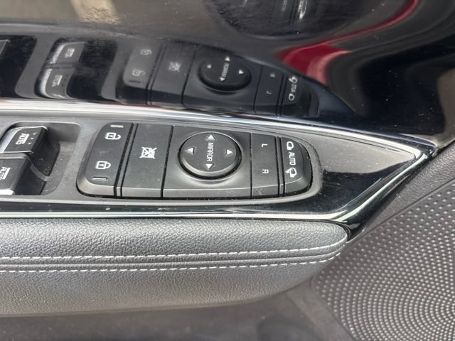 Used 2017 Kia Niro EX FWD image 12